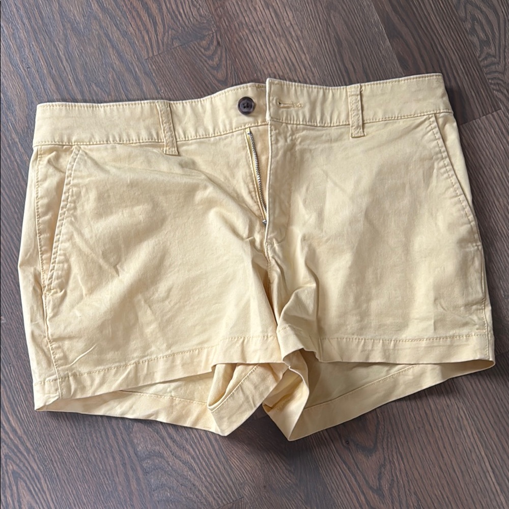 GAP Bermuda Shorts Classic Cotton Twill